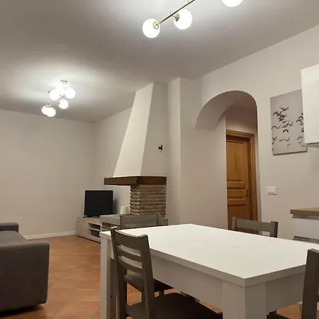 דירה Fronte Nel Centro Storico “la Casa Del Lago” *